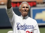 Hall-Of-Fame Pitcher Scammed by Madoff