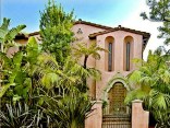 Rose McGowan's Charming Los Feliz Villa for $1.849M