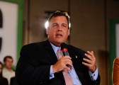 104365042 Governor Christie Returns to NJ and a Blizzard of Criticism