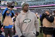 Jets Owner Says No Playoff Mandate for Bowles, Maccagnan 