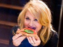 Madonna Tries Her First Slice of New York Pizza