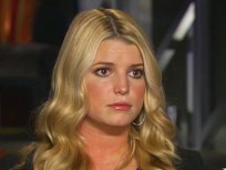Jessica Simpson "Broke Down" Over Weight Criticism