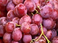 Produce Pete: All About Seeded Grapes