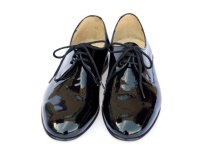Boutique Beat: "Skeletons" Sale at Oak, Deals at Thistle & Clover
