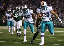 Dolphins End Jets Season, Possibly Favre's Career