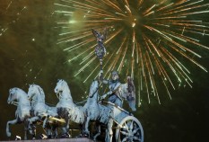 World Welcomes 2009 with Relief and Joy