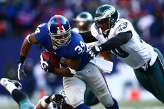 Giant Disappointment: Eagles Defeat G-Men, 23-11