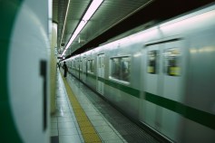 Woman Kills Thug, Then Flees on Subway 