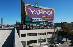 For Yahoo, It's Back to Hollywood