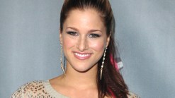 Cassadee Pope is Having A Blast On