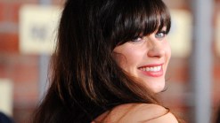 Zooey Deschanel Reacts To Her 2013 Golden Globe Nomination For 
