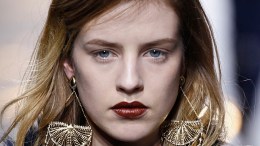 10 Fall Runway Beauty  Looks to Try Right Now