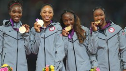 Highlights: U.S. Women Set 4x100m World Record, Win Gold
