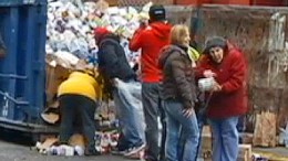 Sandy-Starved New Yorkers Dumpster Dive