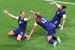 WATCH: Carli Lloyd Puts U.S. on Board