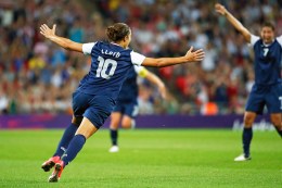 WATCH: Carli Lloyd's 2nd Wonder Goal