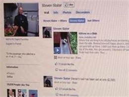 Flight Attendant Wins Fans Online