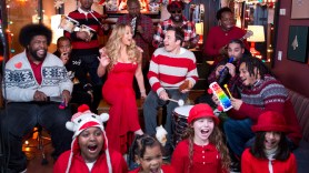 Mariah Carey, Jimmy Fallon Sing Christmas Classic