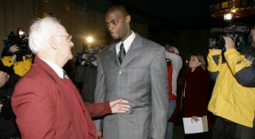 Jets In "Holding Pattern" With Plaxico Burress