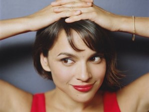 Norah Jones' Broken Hearts Club