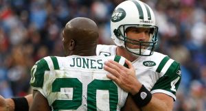 Thomas Jones, Brett Favre