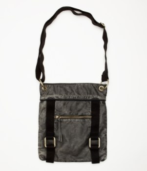 Roxy’s Rugged Carryall 