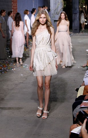Glam One-Shoulder Dresses for Spring