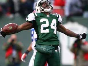 Help or Not, Darrelle Revis Needs to Stop Randy Moss