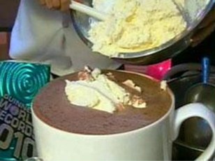 NYC Breaks Record for World’s Largest Hot Chocolate