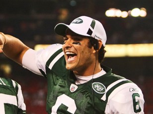Jets Rookie One of Hottest QBs in Football