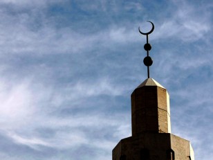 Radical Imam Does Social Networking