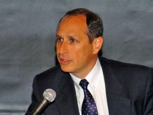 MTA's Law Firm Bounces Over Closeness With Labor: Report