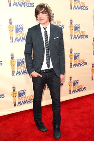 Men Love Skinny Jeans, But Want to Be Able to Walk in Them