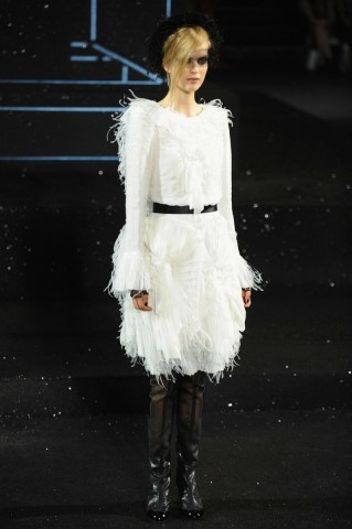 15 Fantasy New Year's Eve Looks