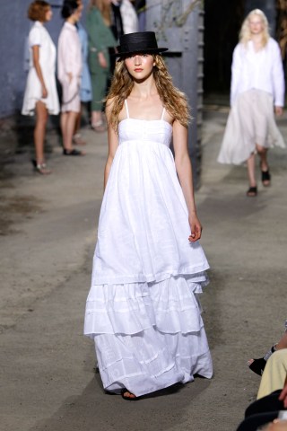 Band of Outsiders Spring 2012: Sweet Prints, Classic Shirts, Killer Heels