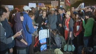 Wall Street Protesters Clean Park, Prepare for Showdown