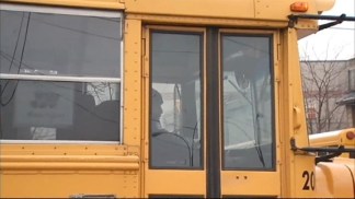 Non-Union School Bus Drivers Stay on the Job