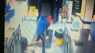 Laundromat Robbers Assault Man