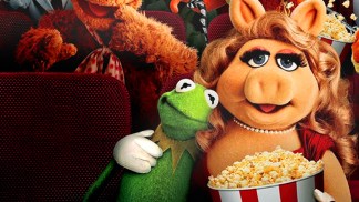 Miss Piggy Thrilled About "Muppets" DVD, Still Angry About Oscars