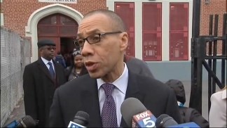 Walcott on 1st Day: "I Think It's Cool"