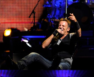 Springsteen Helps Say Goodbye to Giants Stadium