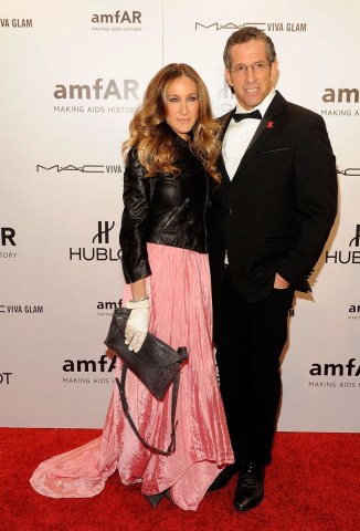 Supermodels, Stars, Designers Step Out for AmFAR Gala