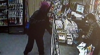 Clerk Thwarts Robbery, Then Gives Thief $40