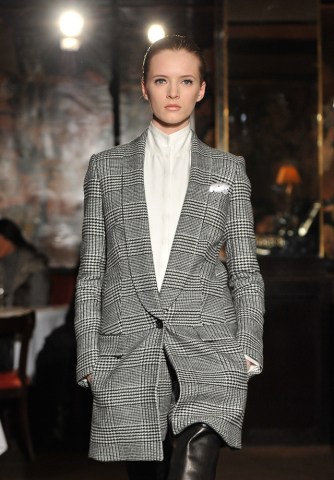 Trend Watch: Retro Workplace Style for the New Working Girls