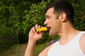Hip & Healthy: Eating While Running