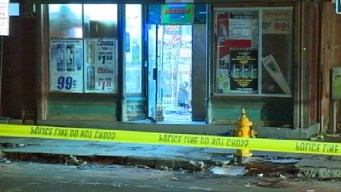 Deli Customers Tackle Armed Gunman