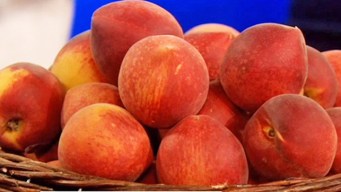 Produce Pete: Peaches