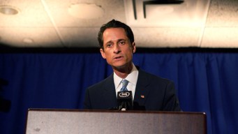 Weiner's Behavior Similar to Addicts: Experts