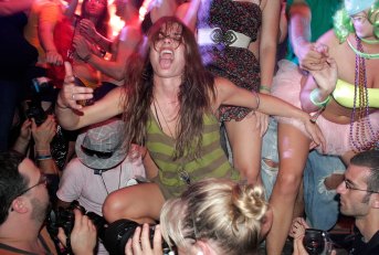 Williamsburg Pool Parties Crew Find an Ally in Schumer