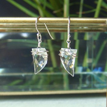 Tiger-Tooth Earrings 